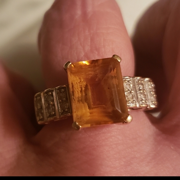 10k yellow gold citrine ring - Picture 4 of 4
